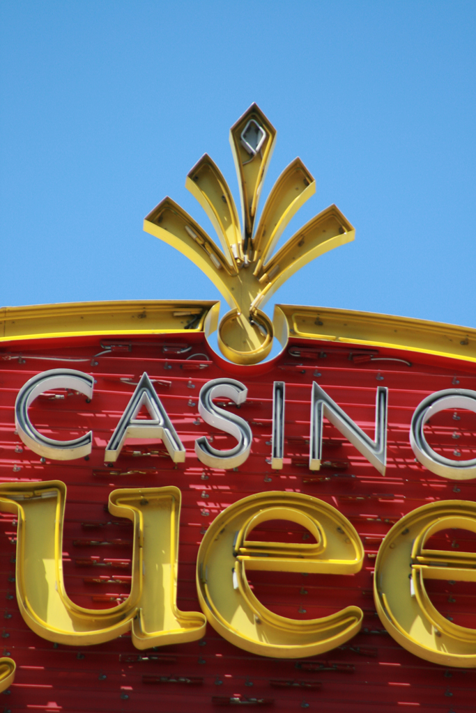 Queen Casino | Rooftop - Klass